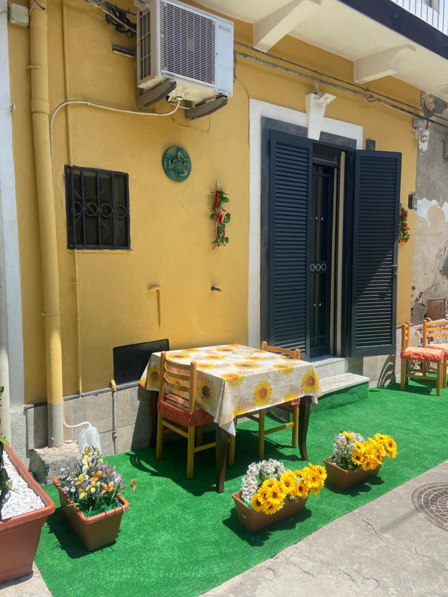 La Casa Del Sole Villa Catania Eksteriør billede